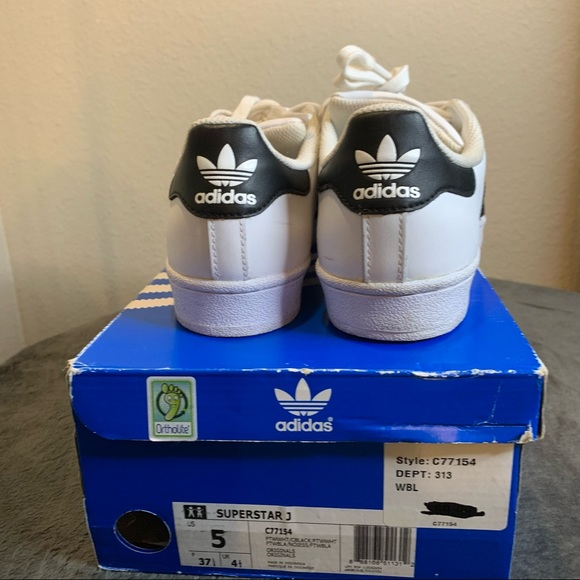 Adidas Superstar Size: Youth 5 Womens 7.5 - Picture 4 of 8